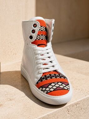 NWOB Cobra Society Men’s White Leather High Top Sneakers Orange Black - Size 11